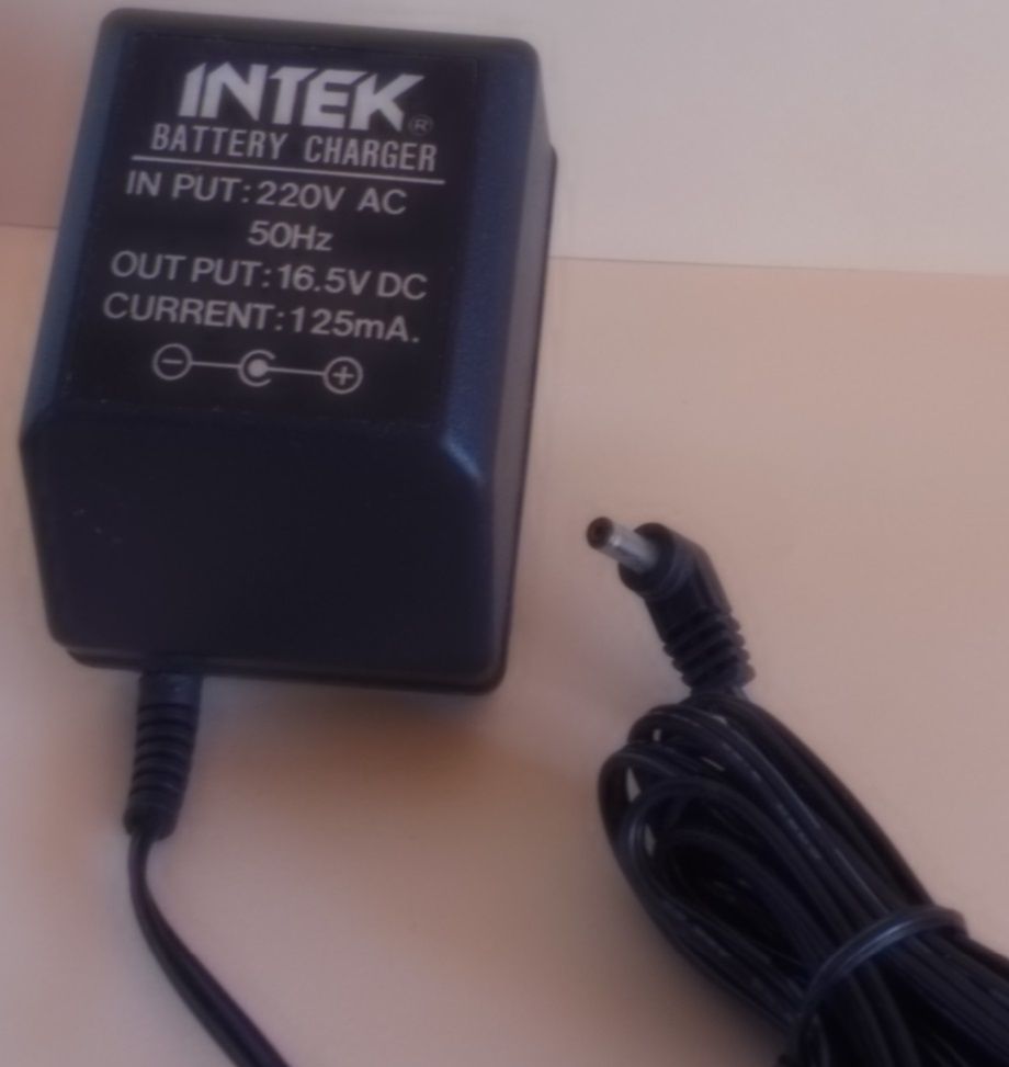 INTEK BATTERY CHARGER Power Plug Ø-4mm- Kr 85,-+Porto/Brev;Kr80,-(250gr)
Kontakt;epost; odderiks@online.no